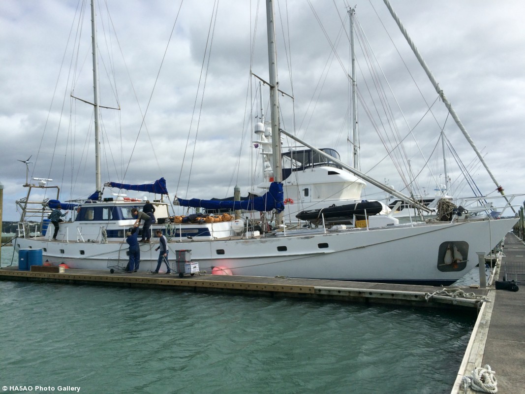 First day loading the Radios on the Evohe in Auckland